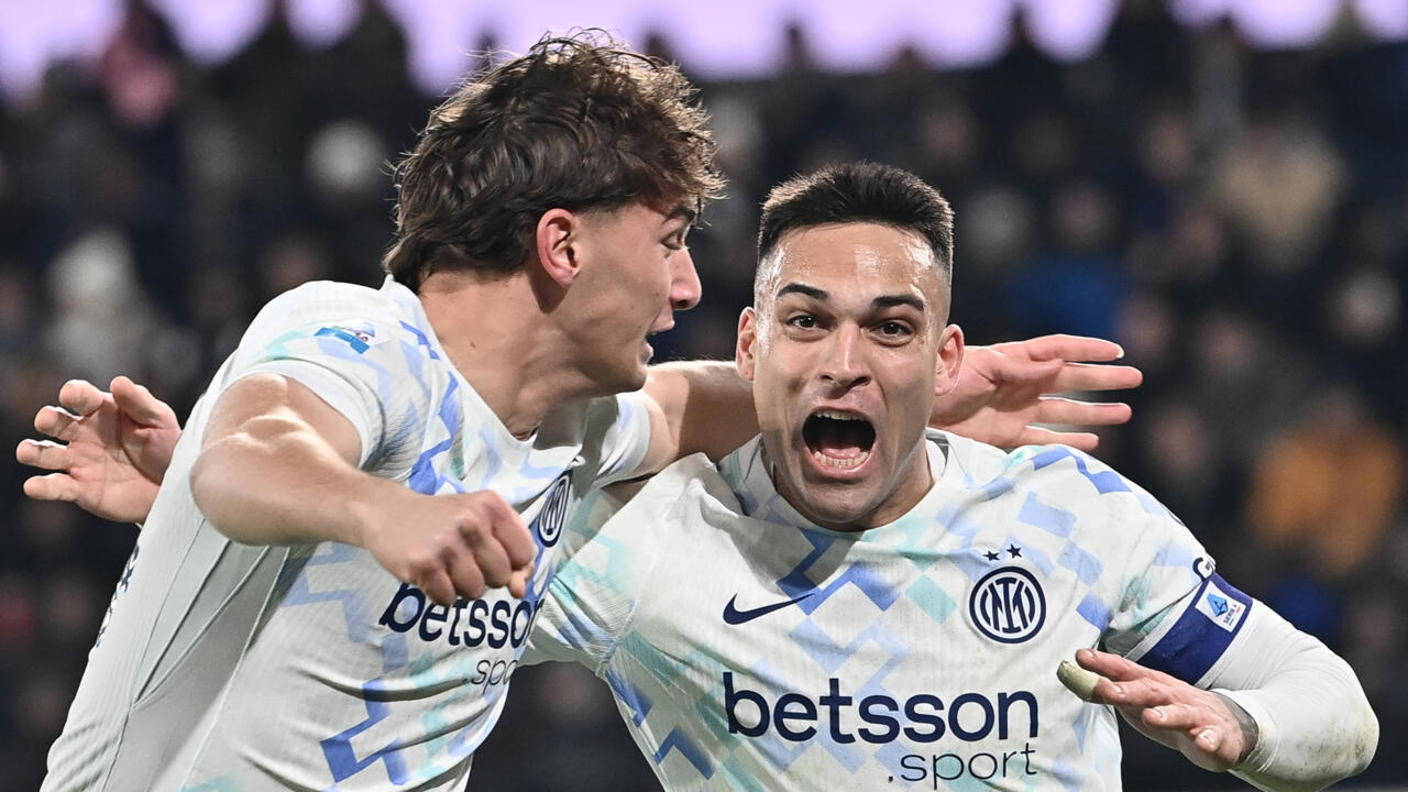 Inter stay top of Serie A after edging resilient Atalanta